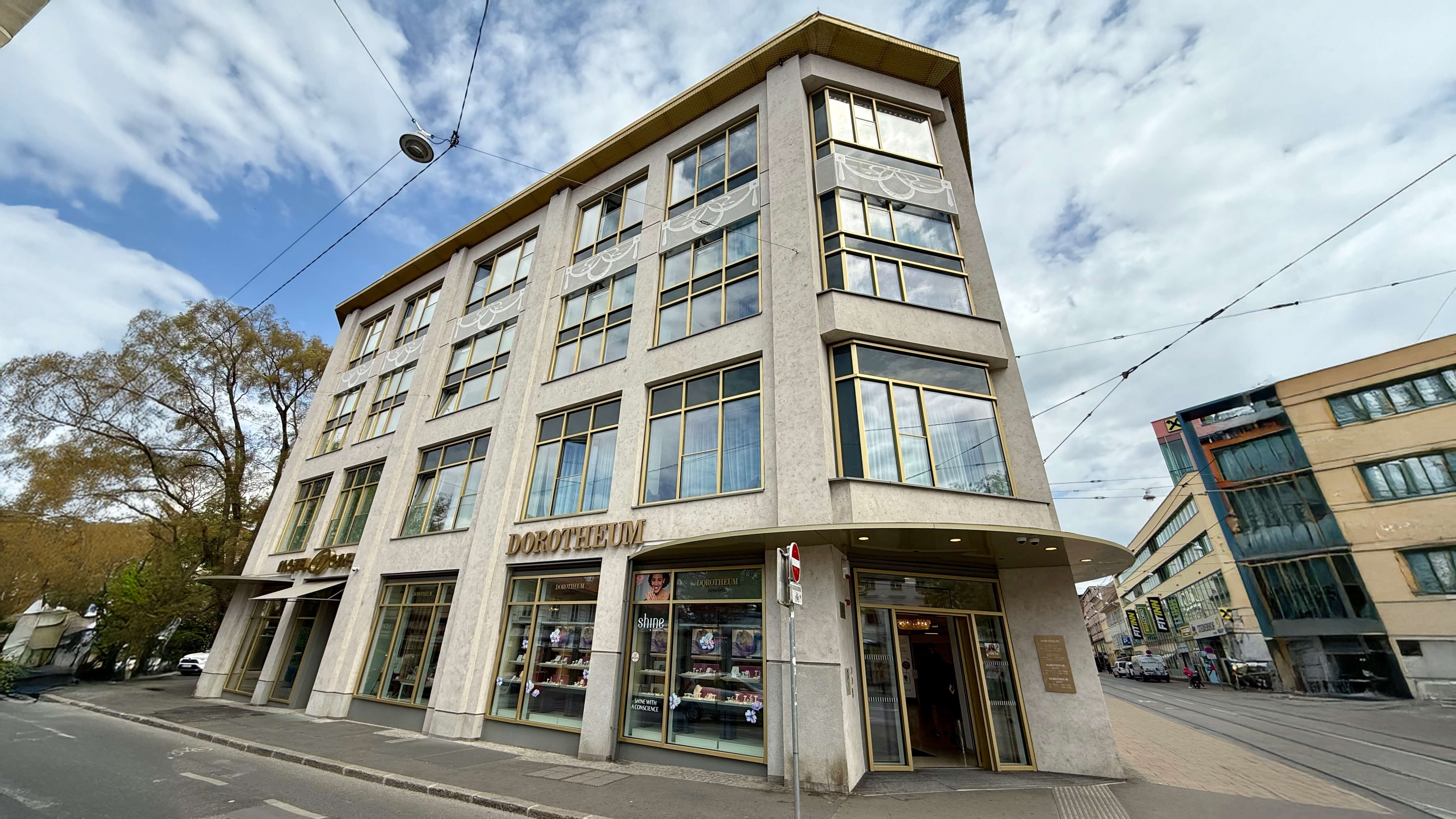 Filiale der Pfandleihe Graz von außen