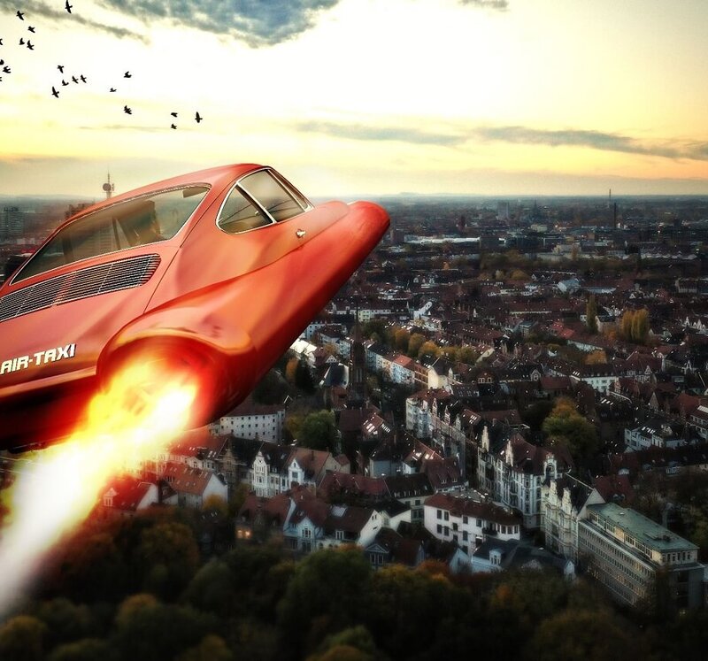 Flugauto im Flug über eine Stadt 