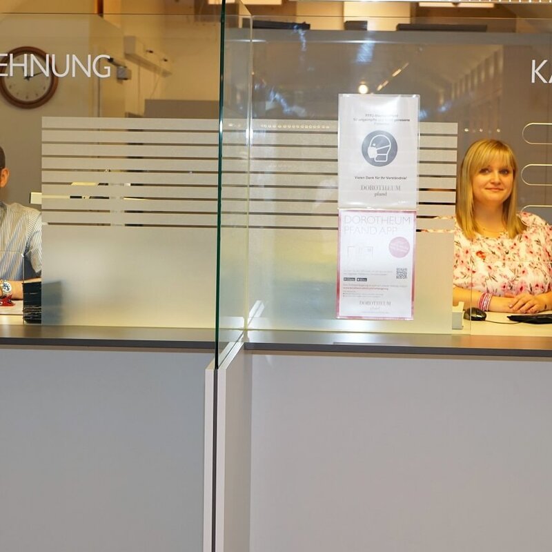 Mitarbeiter:innen aus der Filiale Wiener Neustadt