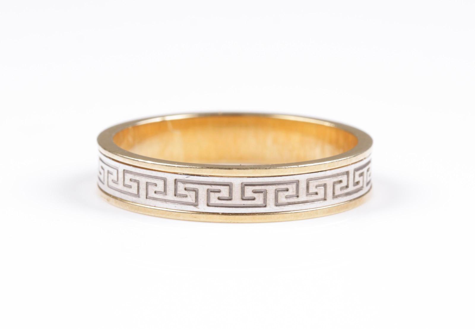 Erbstücke umarbeiten lassen mit einer Mustergravur