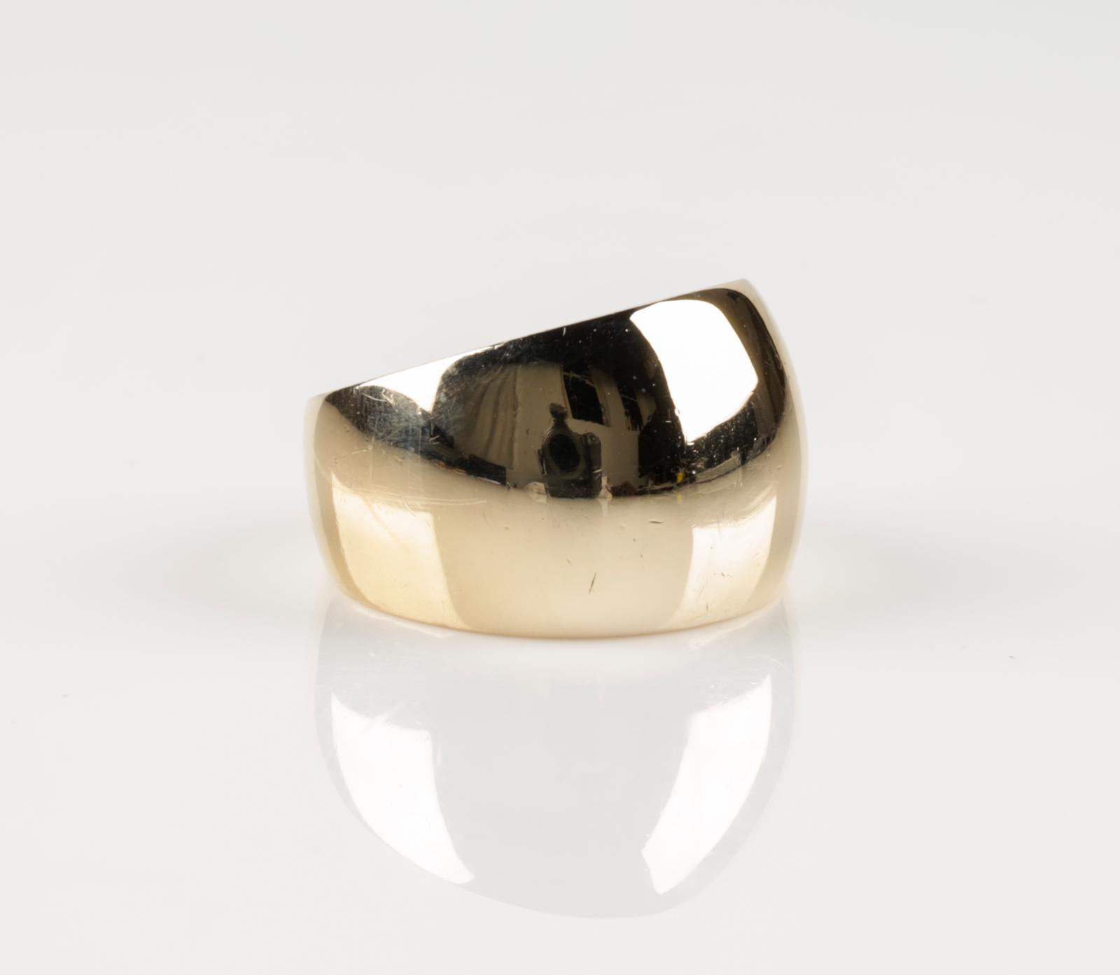 Erbstücke, wie Eheringe umarbeiten mit polierter Oberfläche