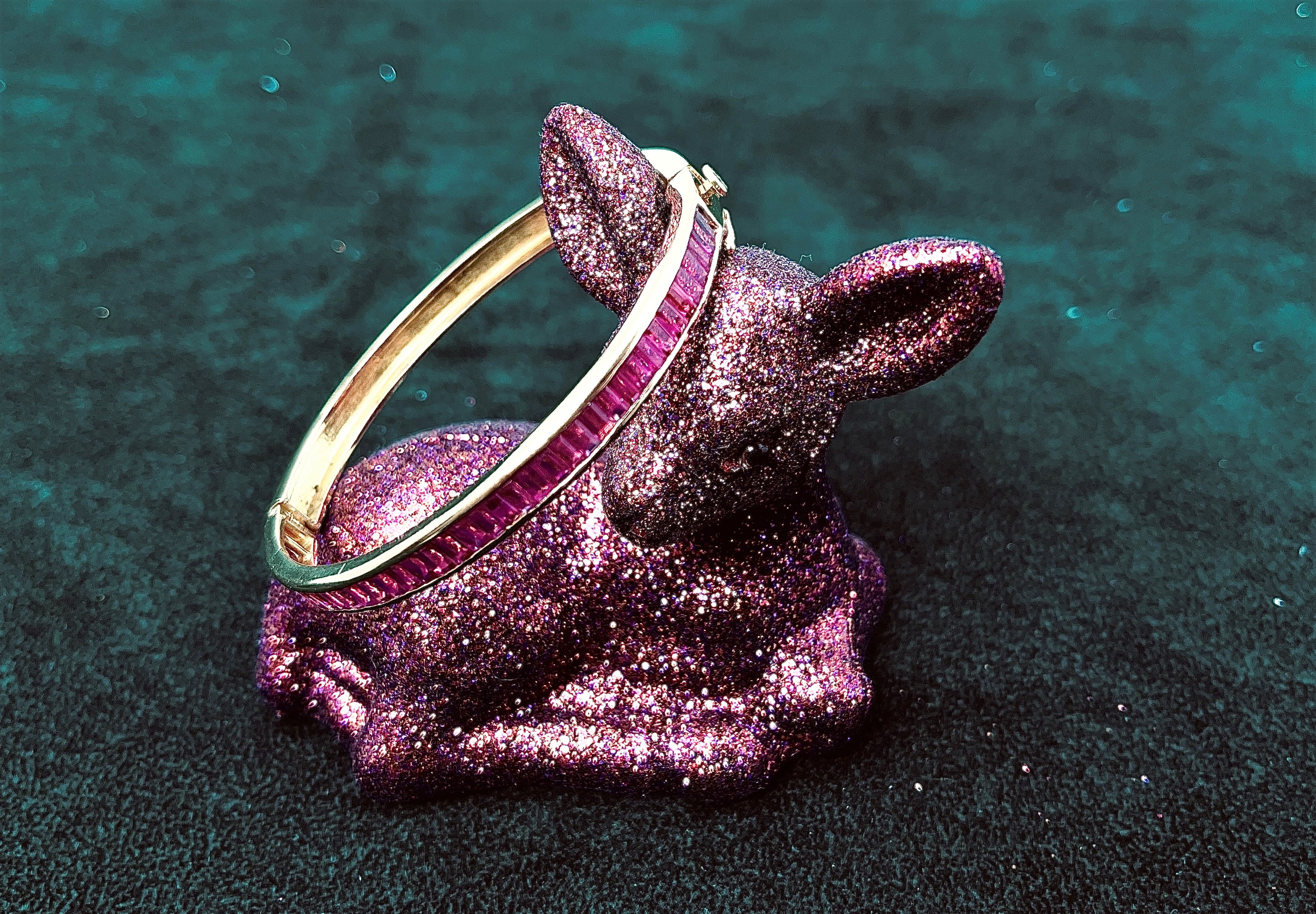 Gelbgoldener weihnachtlicher Armreif-Blickfang mit Wert