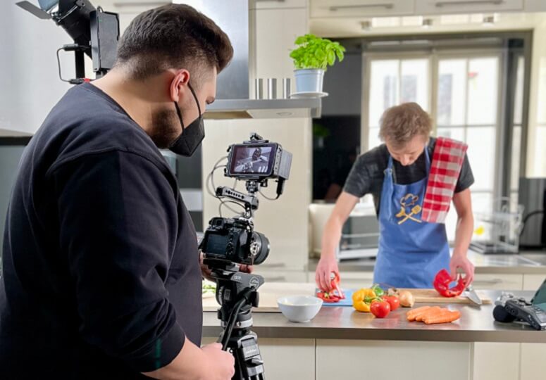 Kameramann des Reels beim Filmen