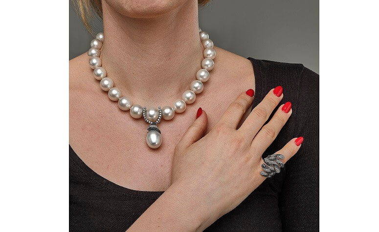 Collier aus Südsee-Kulturperlen