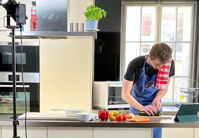 Schauspieler während des Dorotheum Pfand Reels