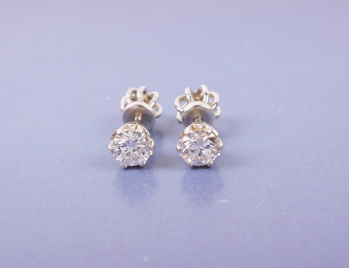 Brillant-Solitär Ohrschrauben