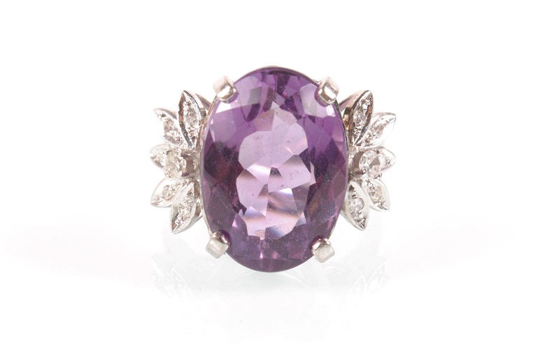 Ring Amethyst/Diamanten